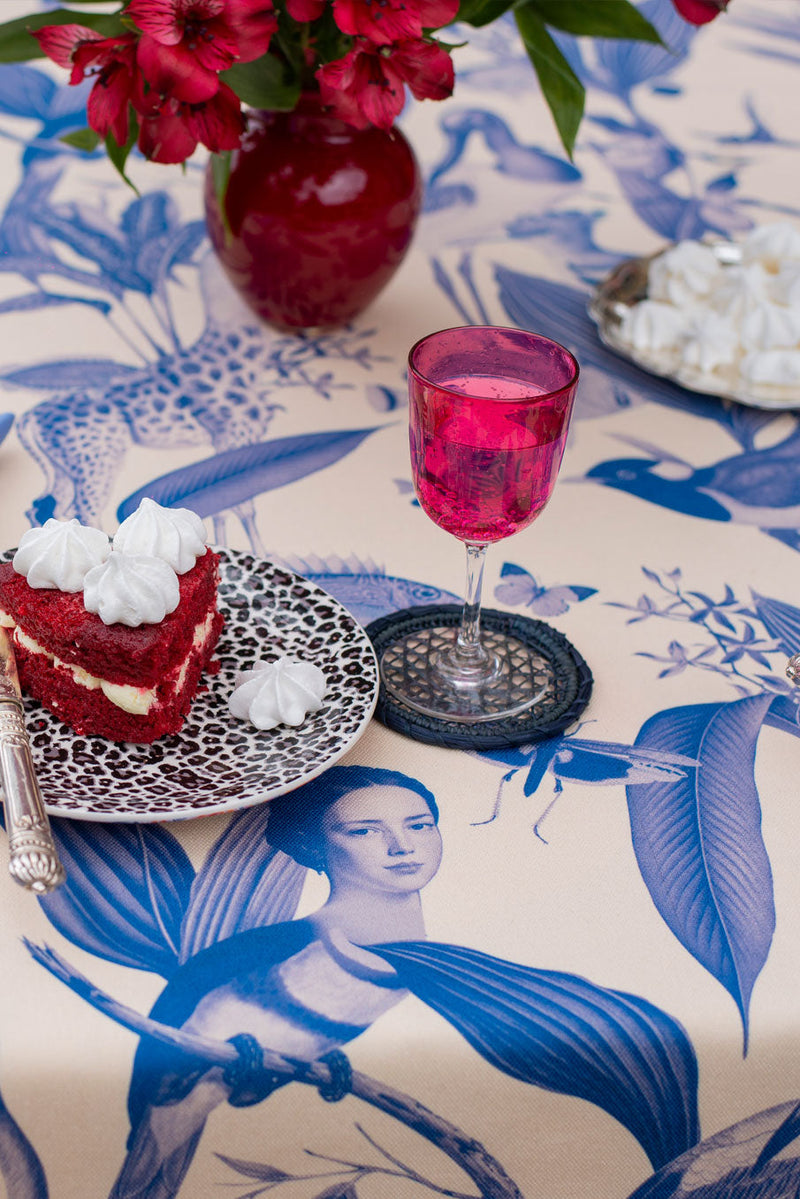 Mantel Blue Eyes Blue