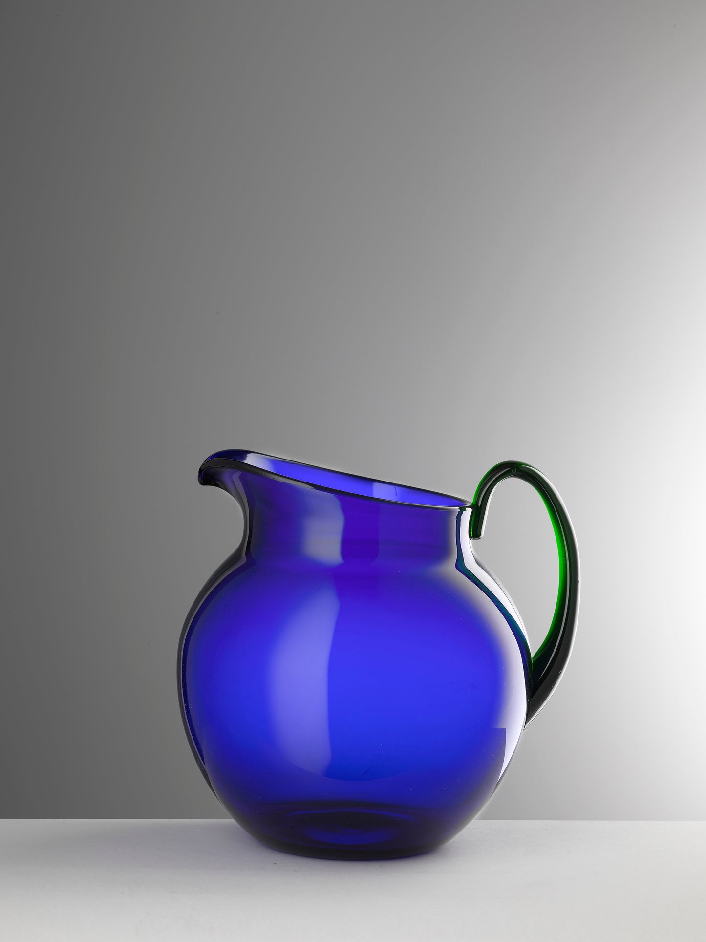 Pallina Pitcher