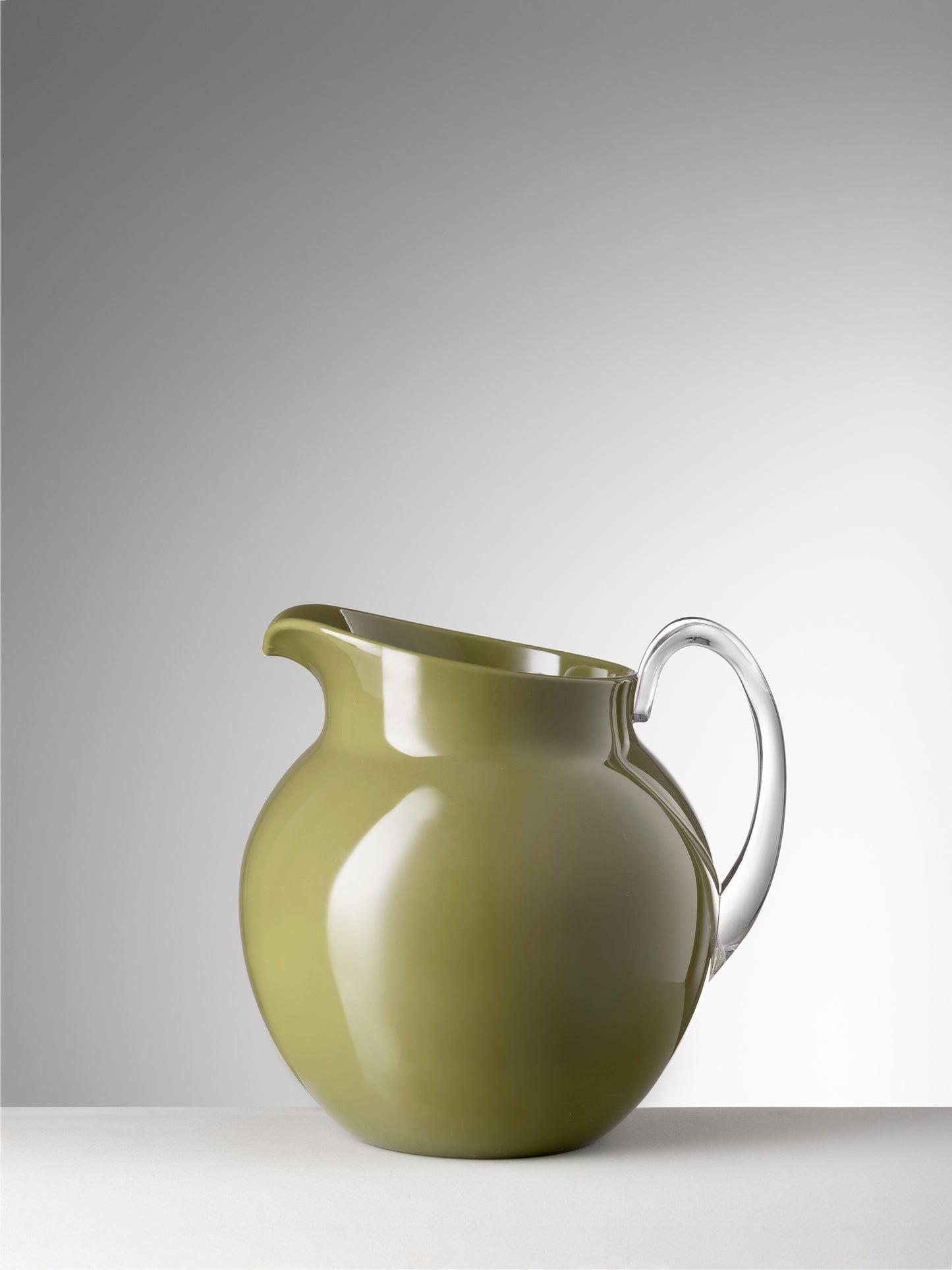 Pallina Pitcher