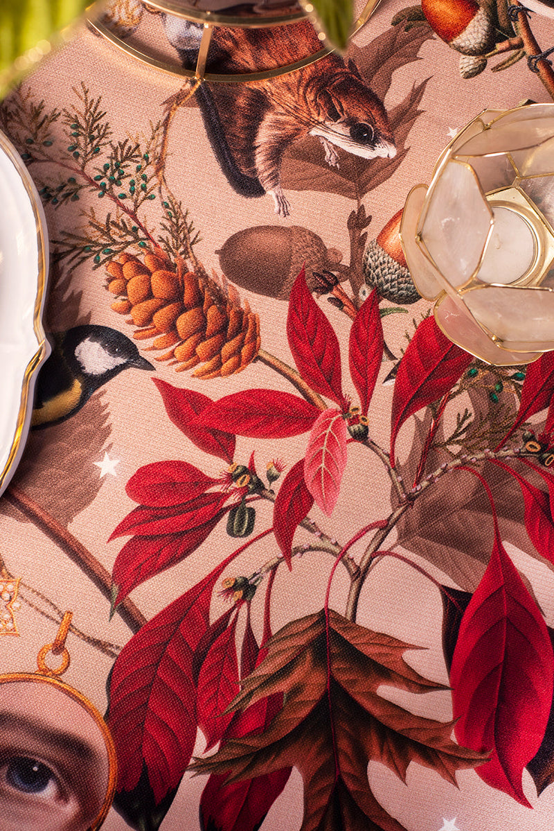 Mantel Squirrel Christmas